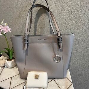 Michael Kors Tote